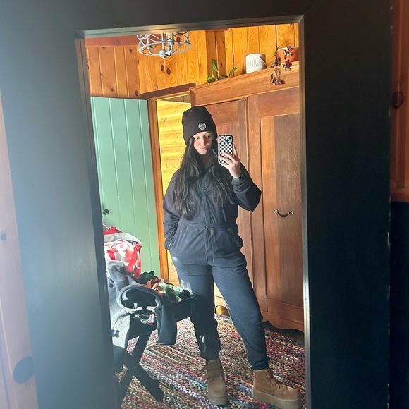 Meet your Posher, Leah - Picture 4 of 12